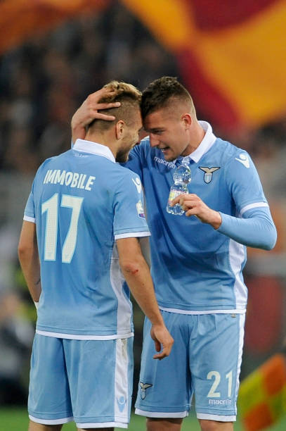 通过赞助各 通过赞助各