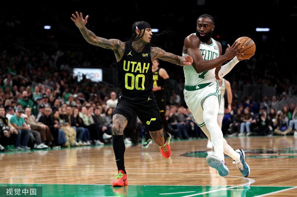 在英超中站 在英超中站