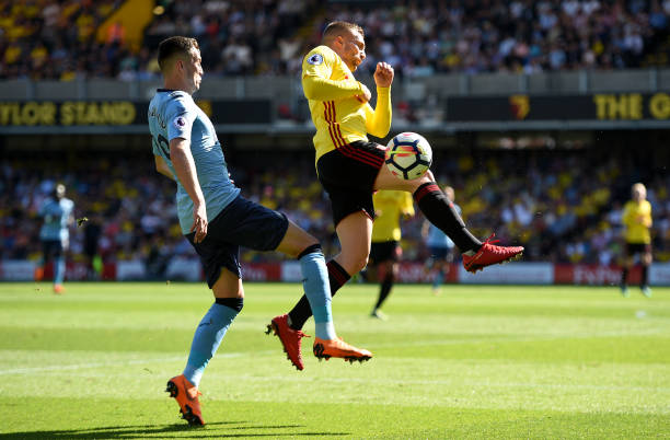 引诱他犯规 引诱他犯规